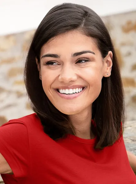 Tricou la modă pentru femei - Decolteu rotund clasic