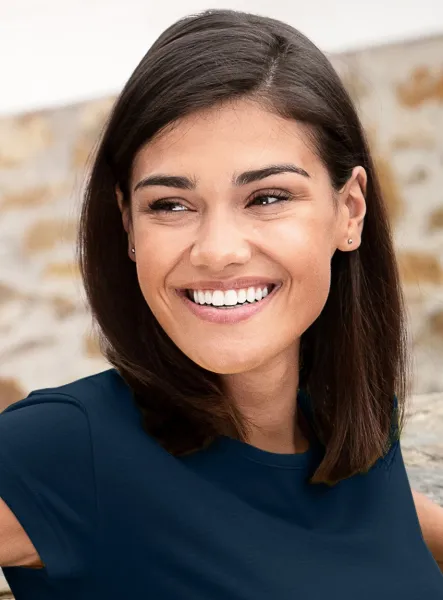 Tricou la modă pentru femei - Decolteu rotund clasic