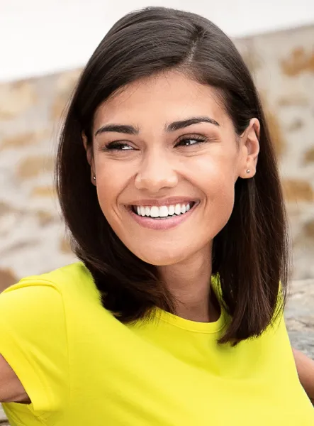 Tricou la modă pentru femei - Decolteu rotund clasic