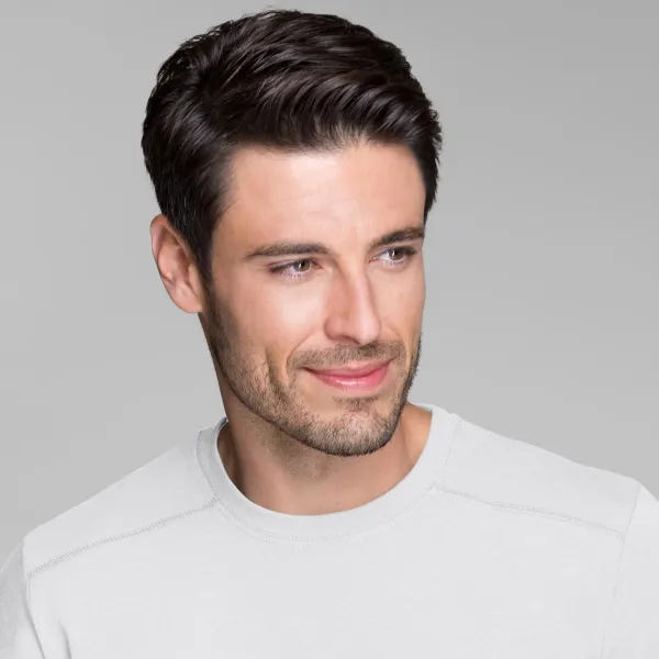 Tricou bărbătesc decorat - Decolteu rotund clasic