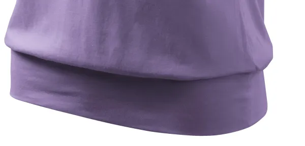 Tricou la modă pentru femei - Tivul inferior lat al cămășii