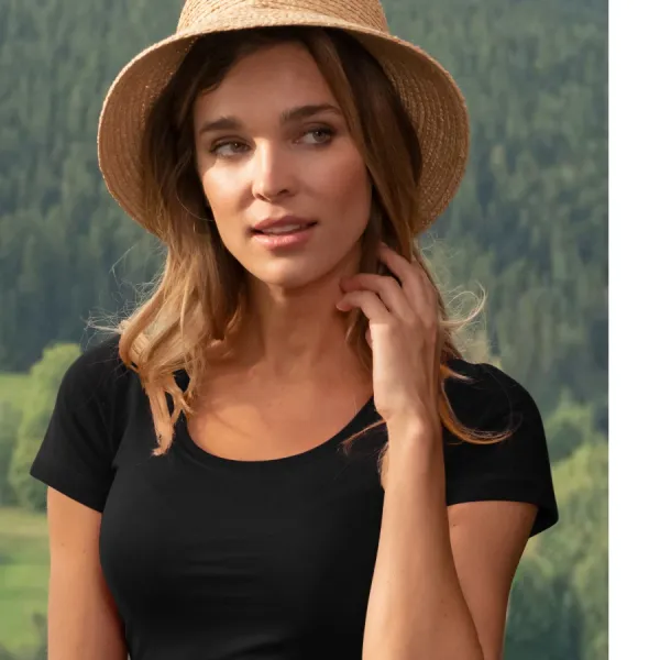 Tricou de damă cu cusături decorative - Decolteu rotund adânc