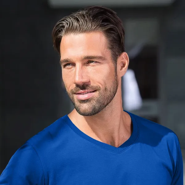 Tricou de bărbați strâns - Decolteu în V