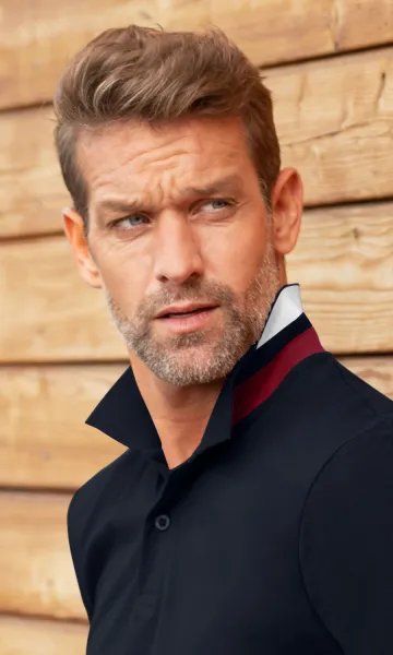 Polo bărbătesc cu guler ridicat - Închidere cu 2 nasturi