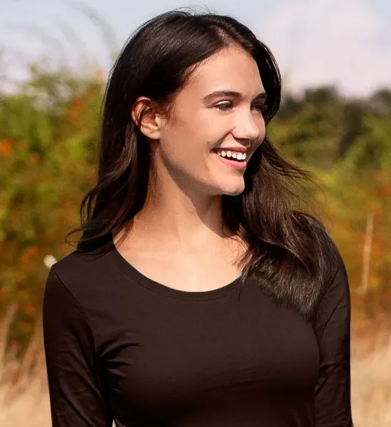 Tricou de damă cu mâneci lungi - Decolteu rotund mai adânc